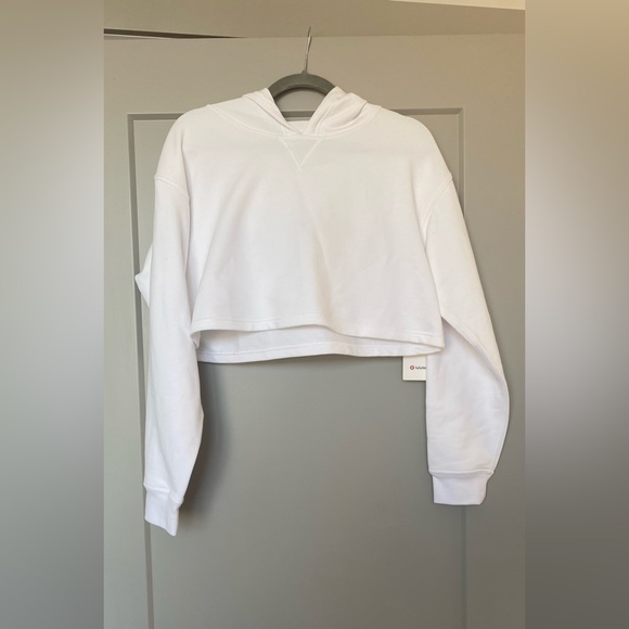 Cropped white Lululemon sweatshirt!! - Picture 1 of 1